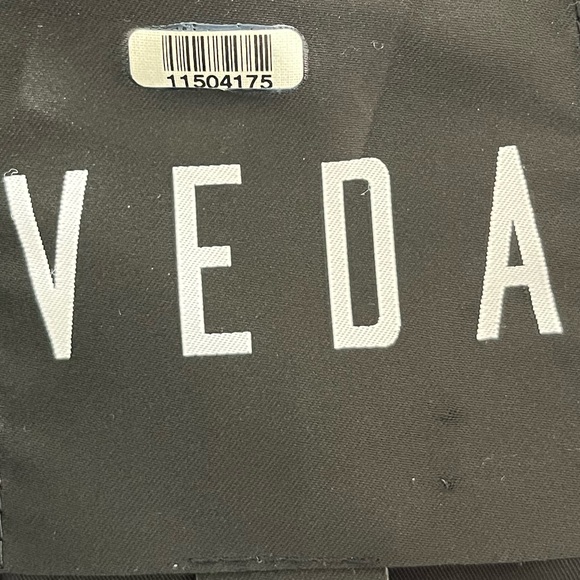 Veda Puzzle Motto Jacket - Picture 4 of 15